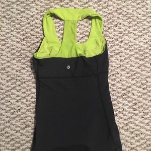 LuluLemon top